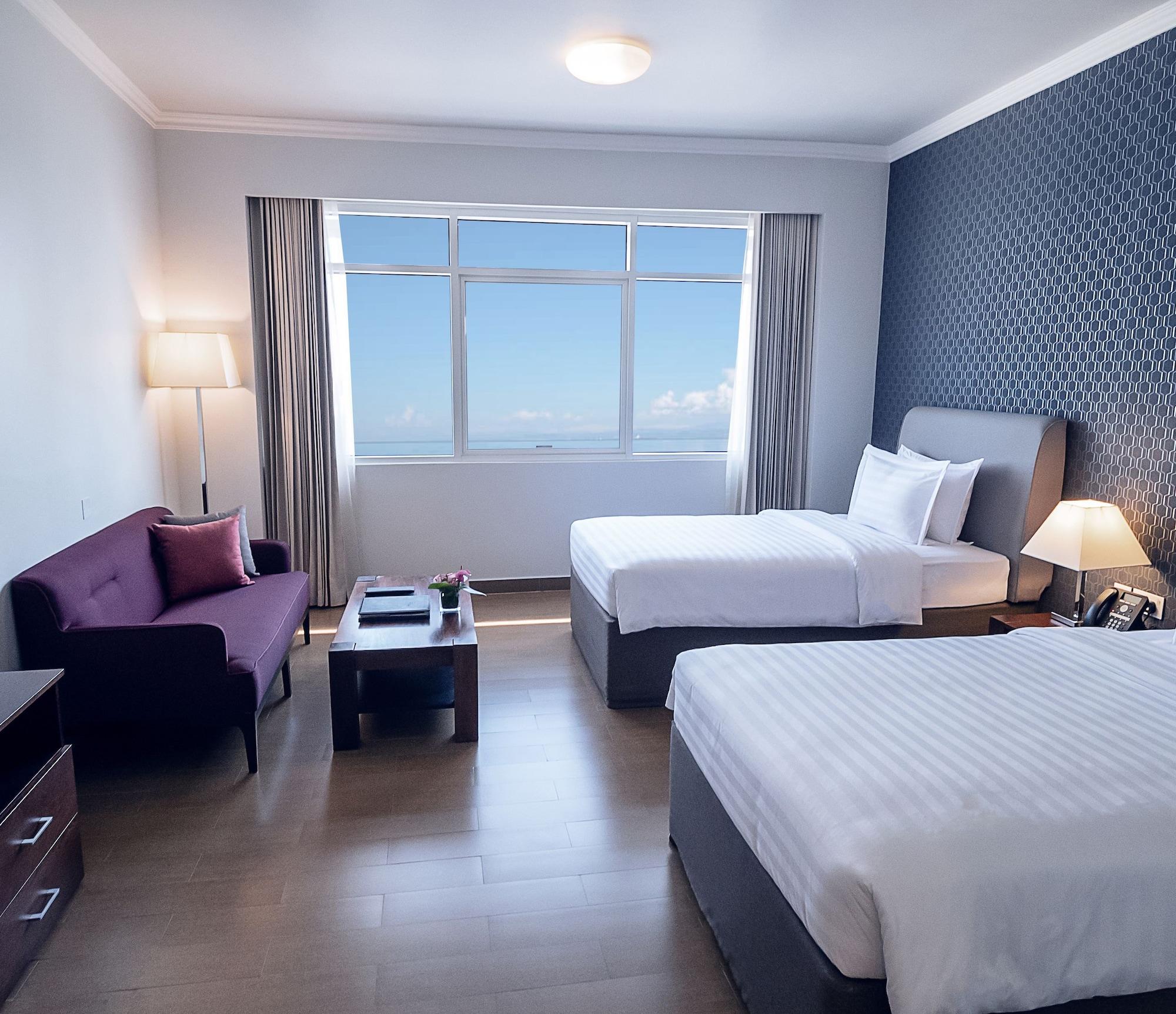 The Curve Hotel Доха Екстериор снимка