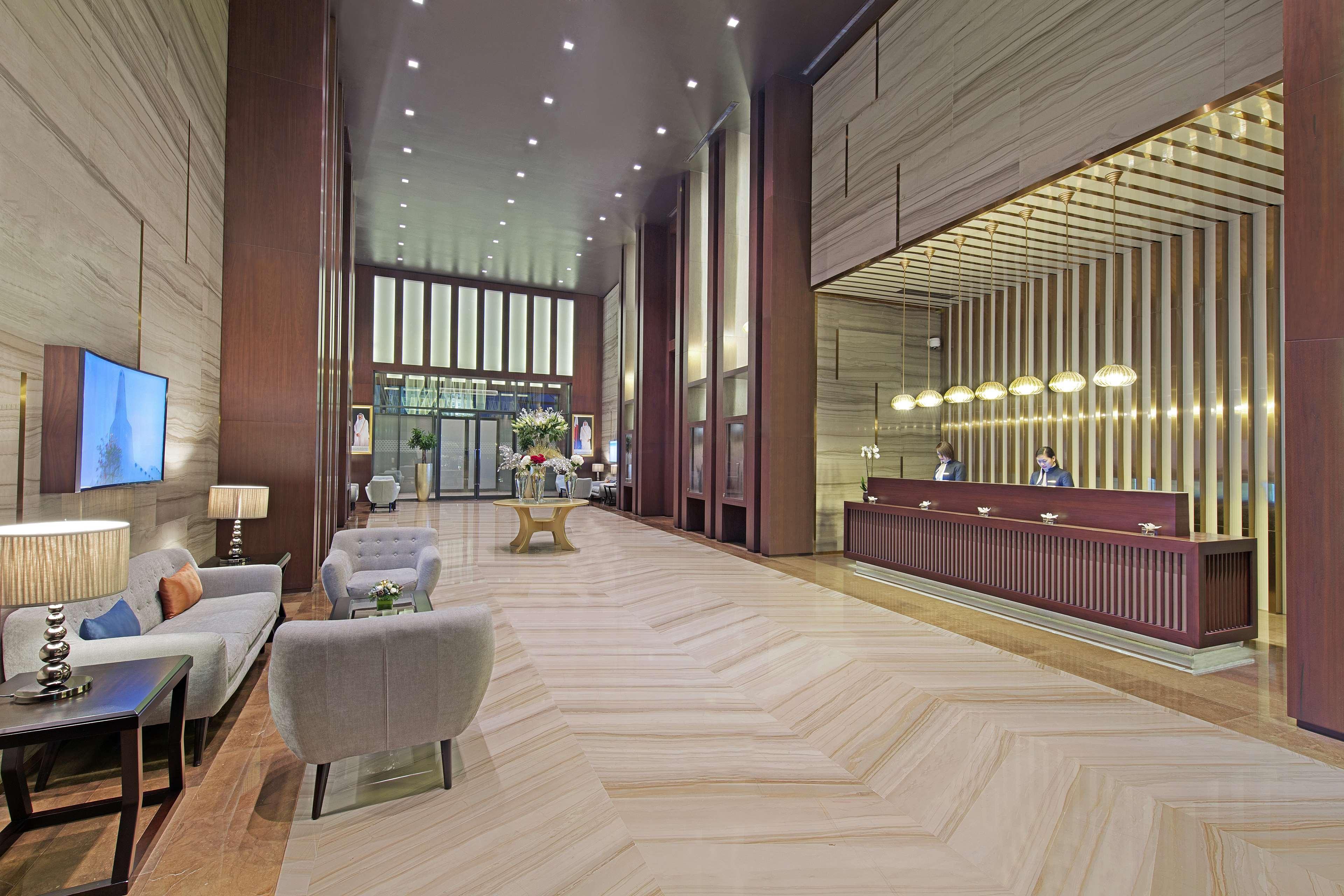 The Curve Hotel Доха Екстериор снимка