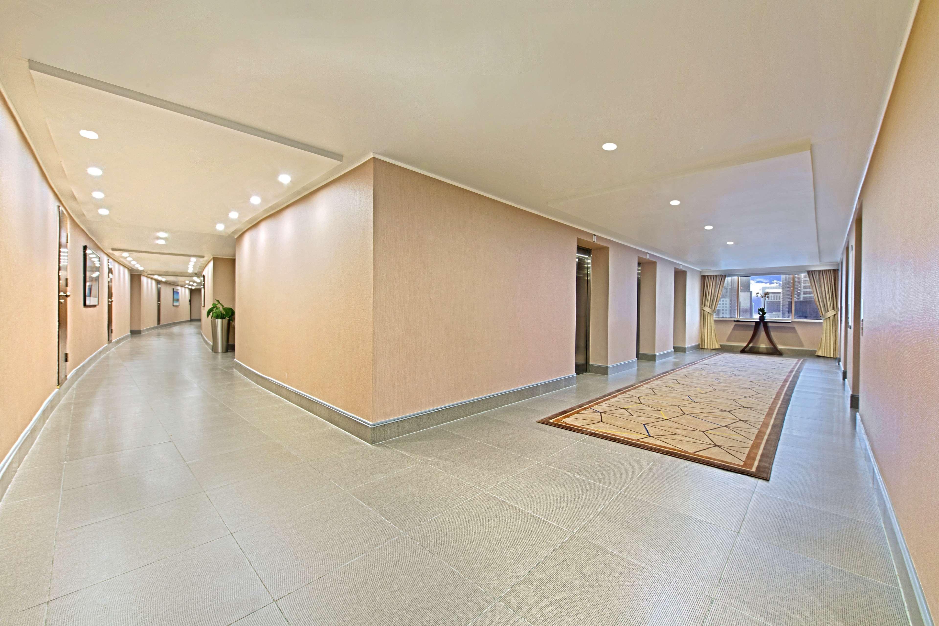 The Curve Hotel Доха Екстериор снимка