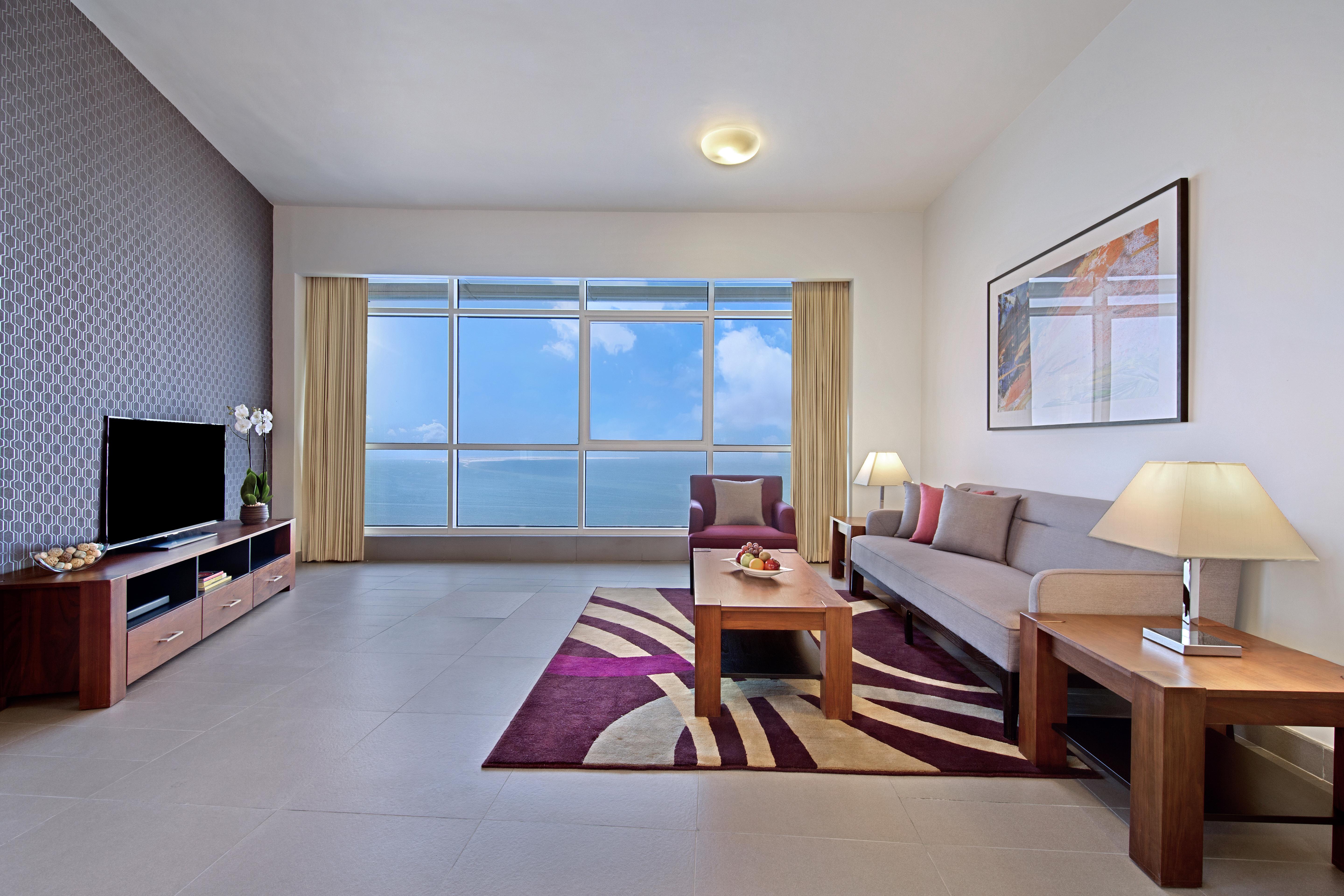 The Curve Hotel Доха Екстериор снимка