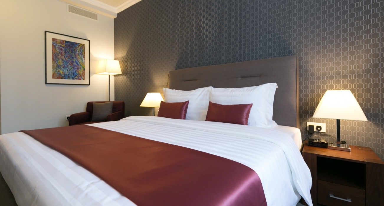 The Curve Hotel Доха Екстериор снимка